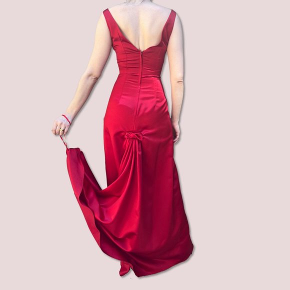 Jordan Red Satin Sleeveless V-Neck Formal Evening Gown with Train Size 4 - Picture 2 of 7